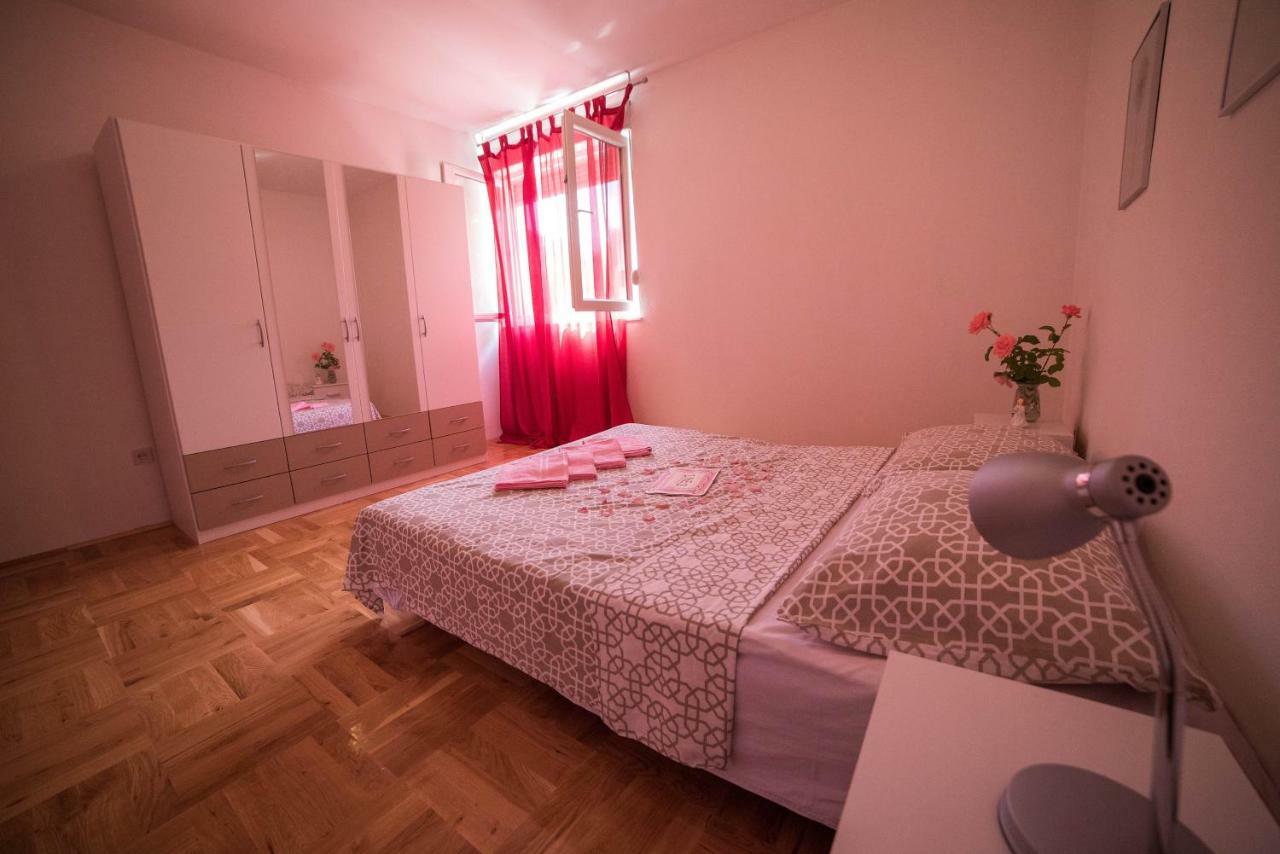 Apartment Ines Sinj Exterior foto