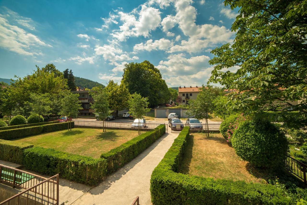 Apartment Ines Sinj Exterior foto
